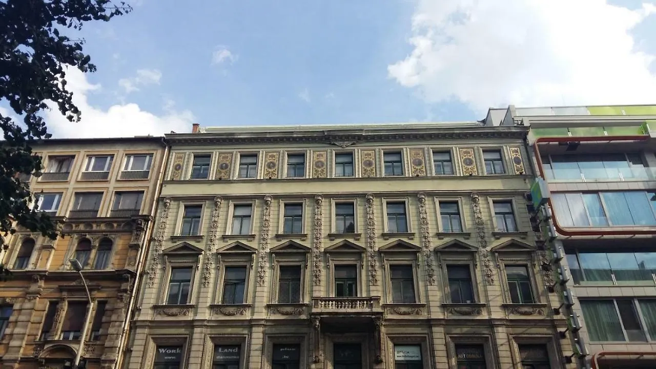 Apartament Deluxe Downtown Home 2 Bedrm, 2 Bathrm Budapeszt
